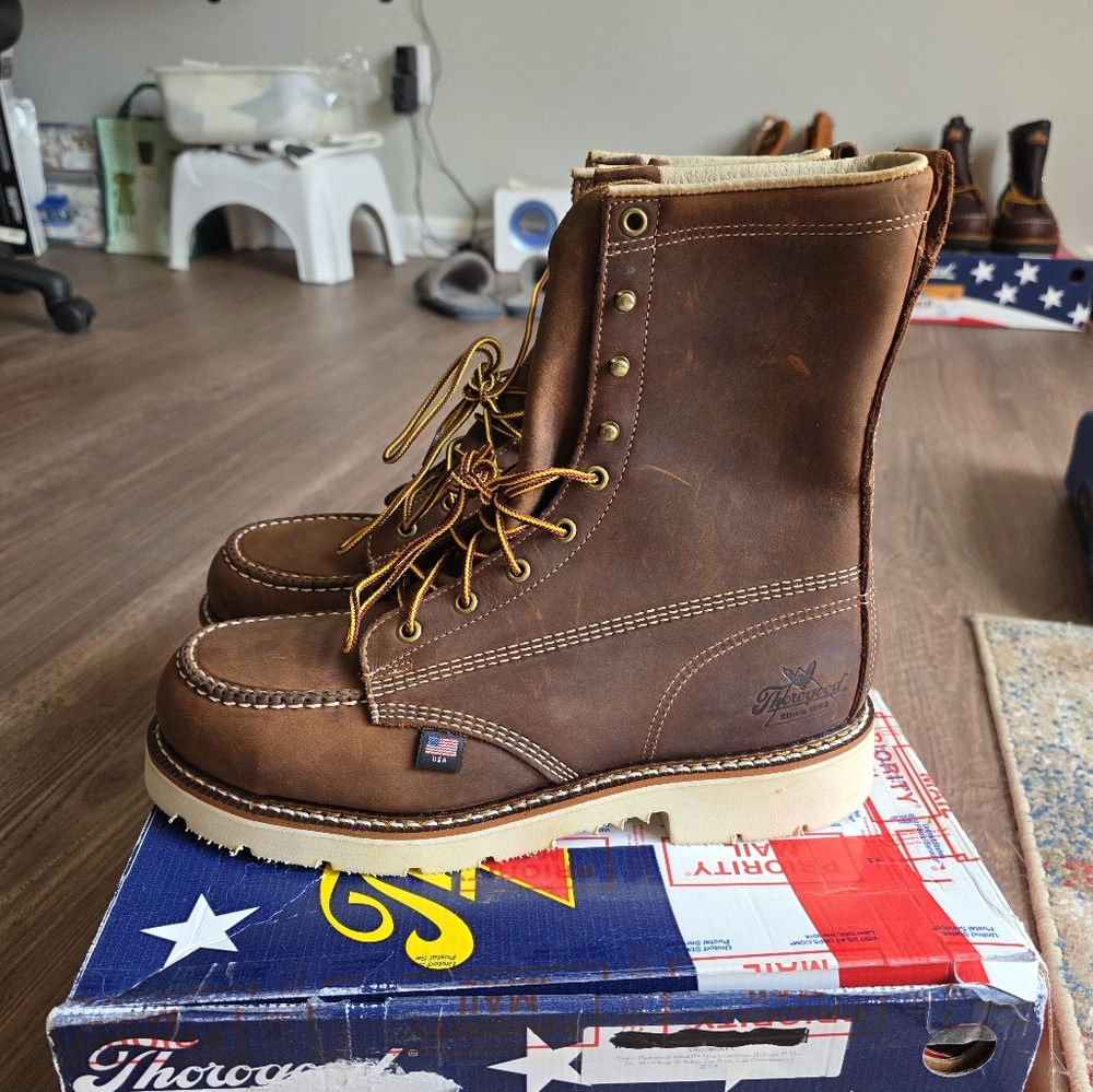 Thorogood Man Boots Size9EE